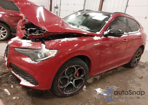 2022 Alfa Romeo Stelvio Veloce Ti Awd z USA, uszkodzony, nr VIN ZASPAKBN9N7D49406